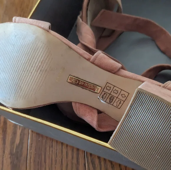 Shoes - Picture 3 of 3